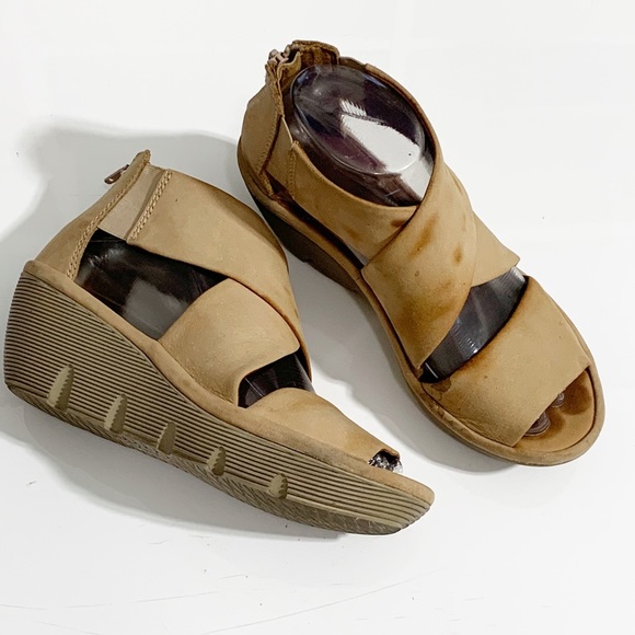 Clarks | Shoes | Clarks Reedly Beige Nubuck Wedges Sandals | Poshmark